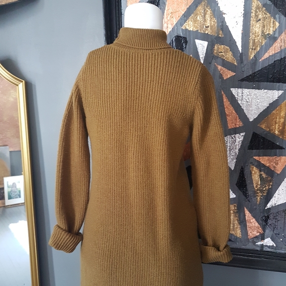 Zara Sweater Dress - Picture 8 of 10
